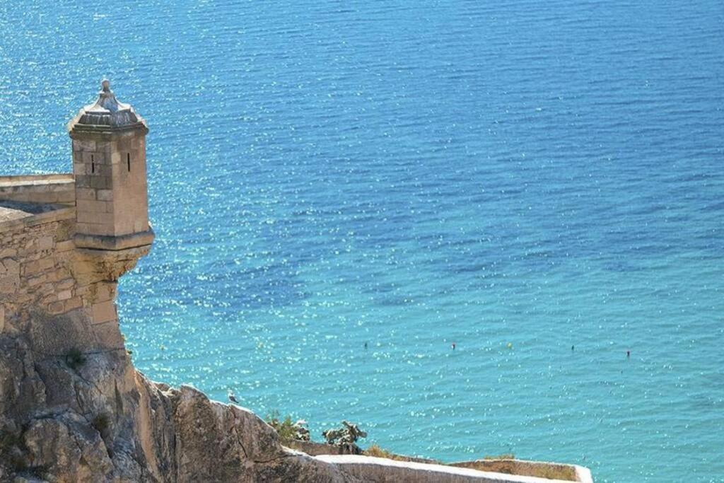 Espacioso Y Centrico Piso Con Zona Chill-Out Alicante Zewnętrze zdjęcie
