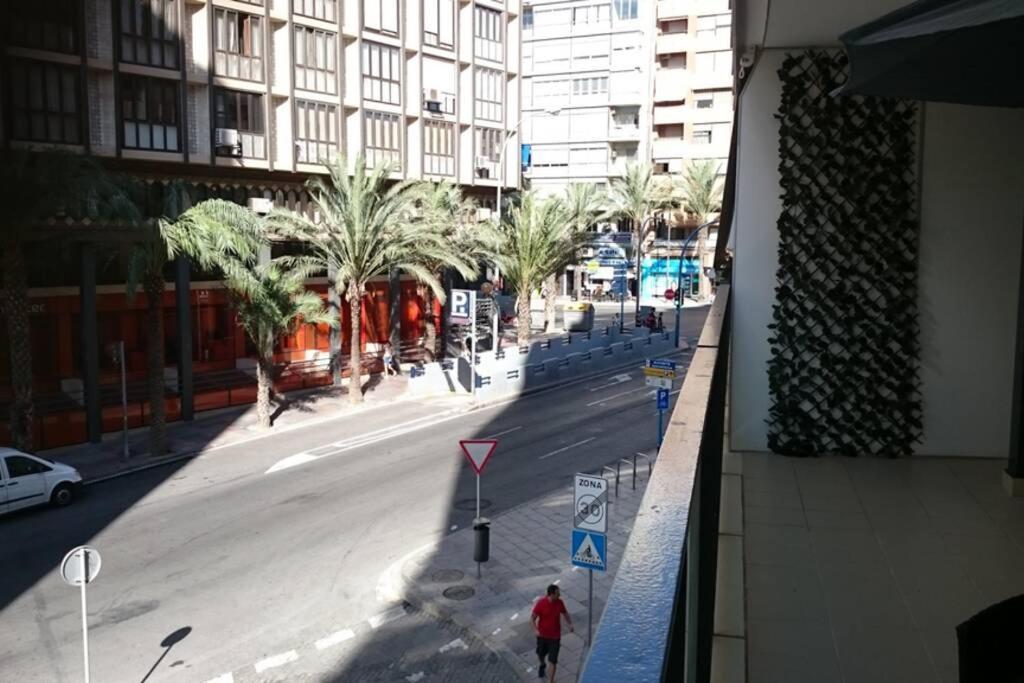 Espacioso Y Centrico Piso Con Zona Chill-Out Alicante Zewnętrze zdjęcie