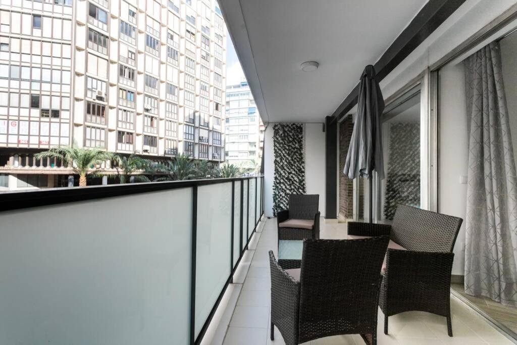 Espacioso Y Centrico Piso Con Zona Chill-Out Alicante Zewnętrze zdjęcie